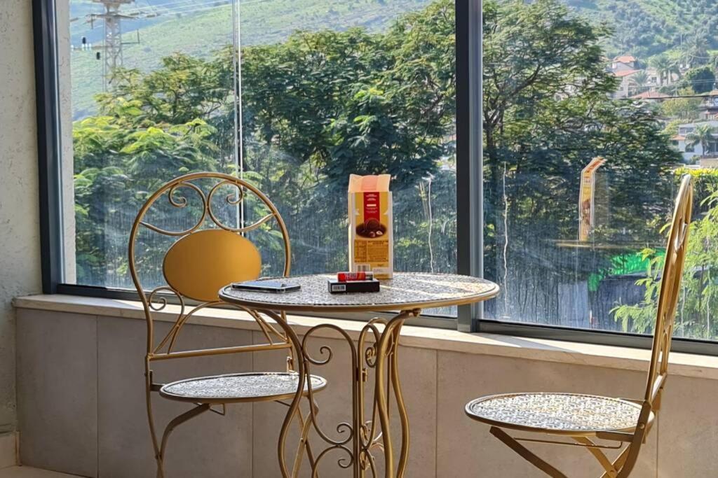 נוף הארבל עם חלון לכינרת Apartment Migdal Luaran gambar