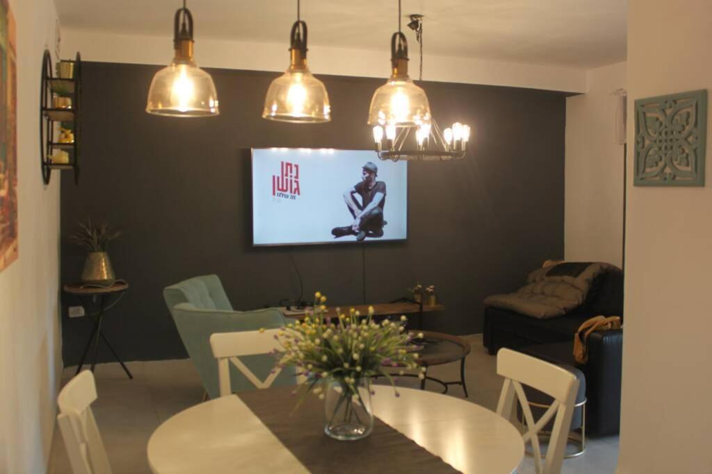 נוף הארבל עם חלון לכינרת Apartment Migdal Luaran gambar